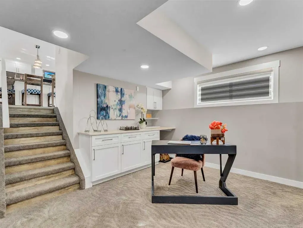 55 Rossland Road SE