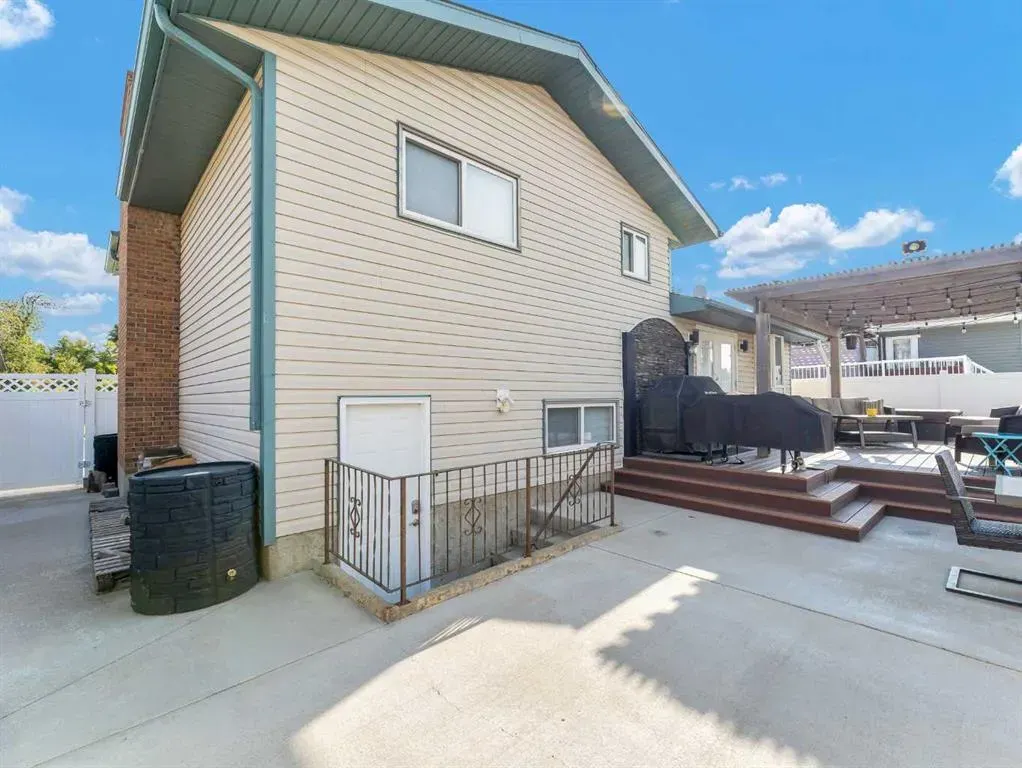 55 Rossland Road SE