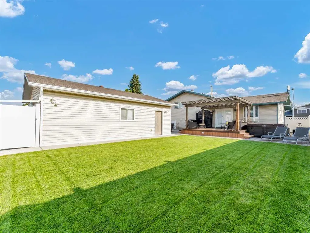 55 Rossland Road SE