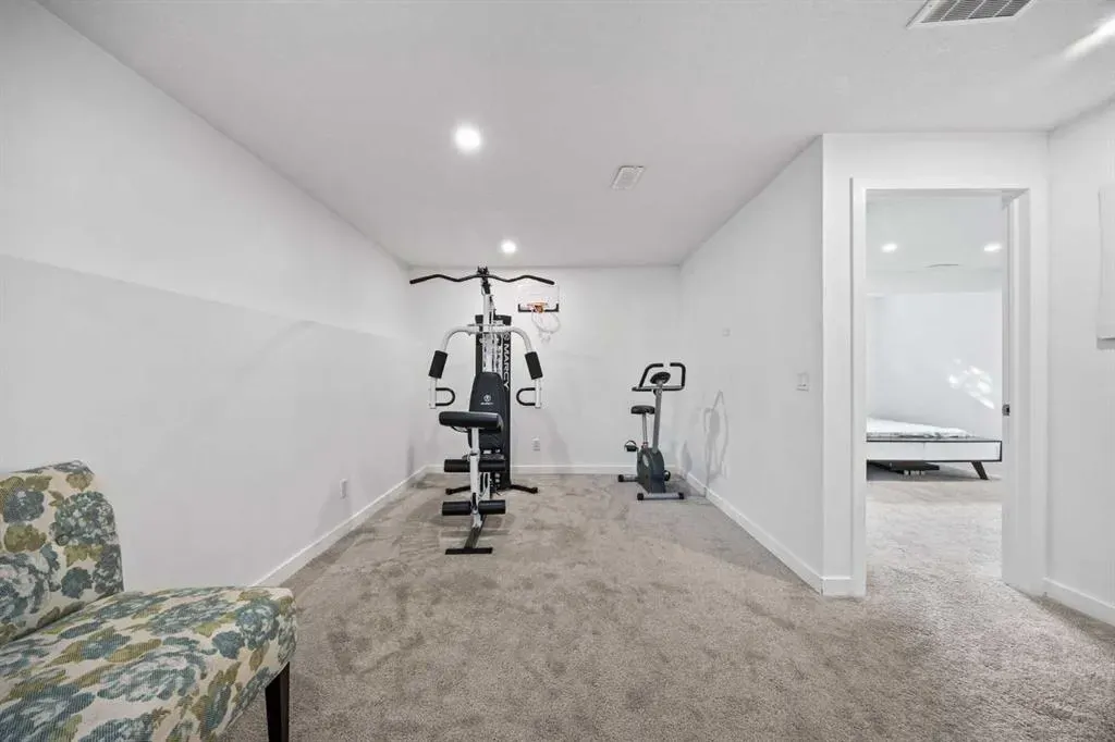 366 Bridleridge View SW
