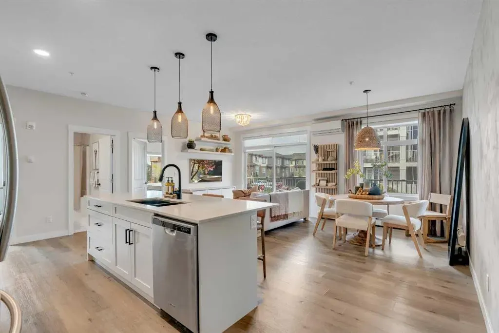 200 Auburn Meadows Common SE, #114