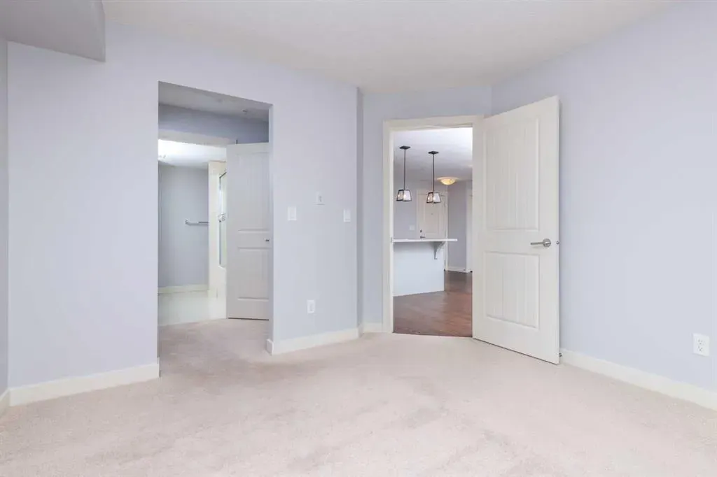 450 Sage Valley Drive NW, #3205