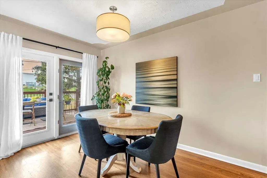 3 Walnut Drive SW