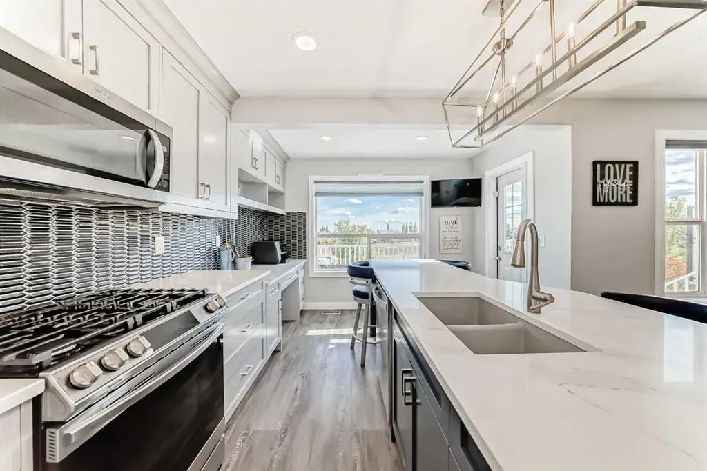 48 Bridleglen Road SW