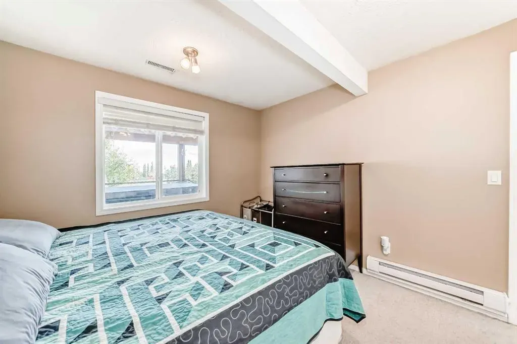 48 Bridleglen Road SW