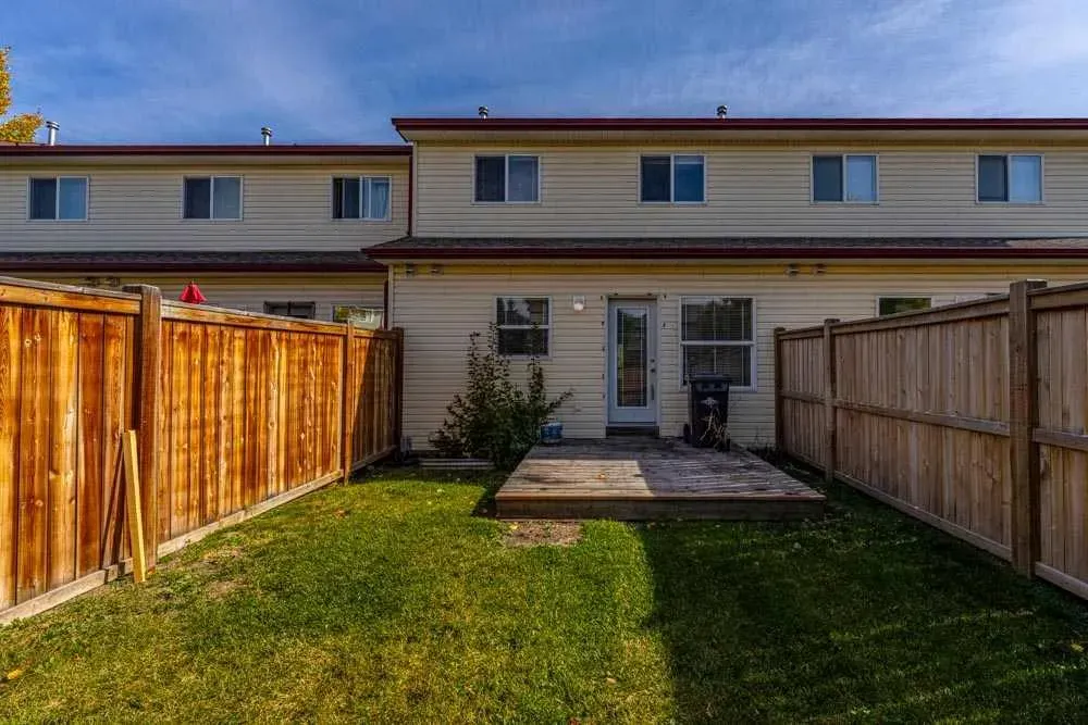 1405 Eagleview Place NW