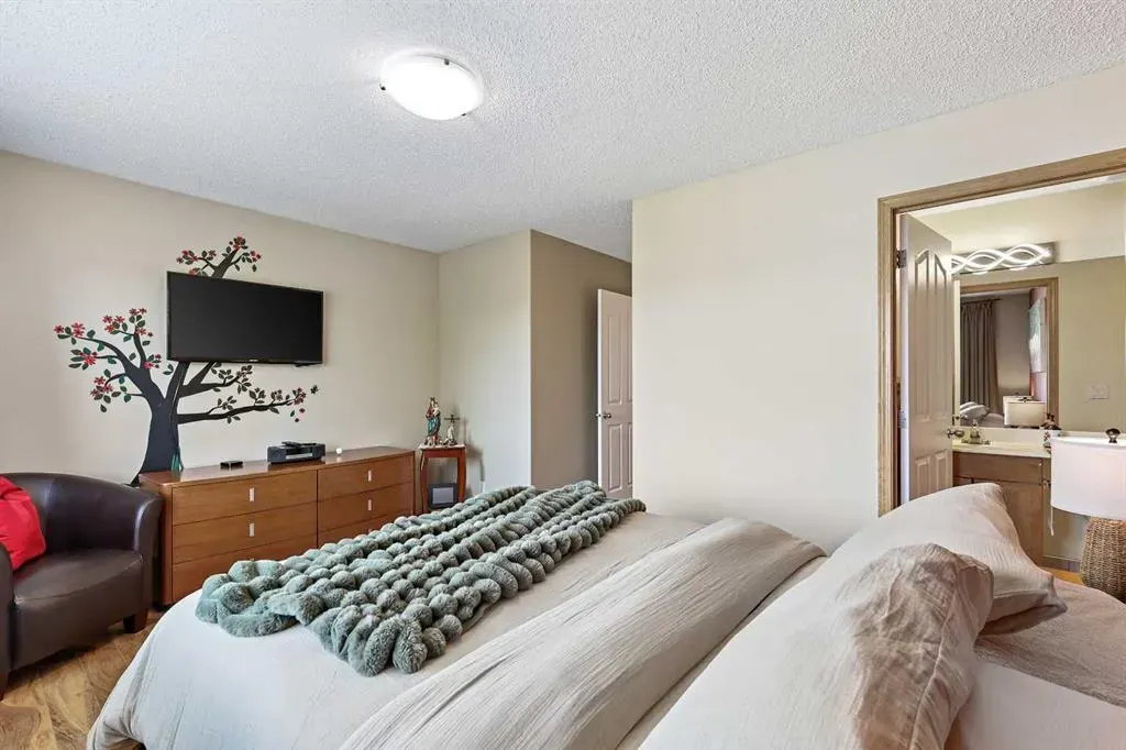 294 Cramond Circle SE