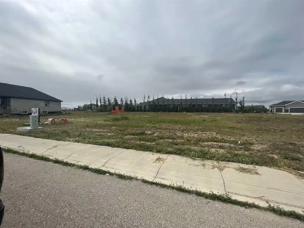 304 Muirfield Crescent