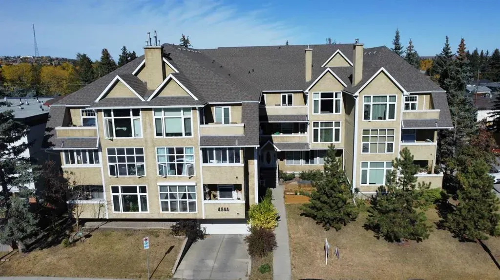 4944 8 Avenue SW, #202