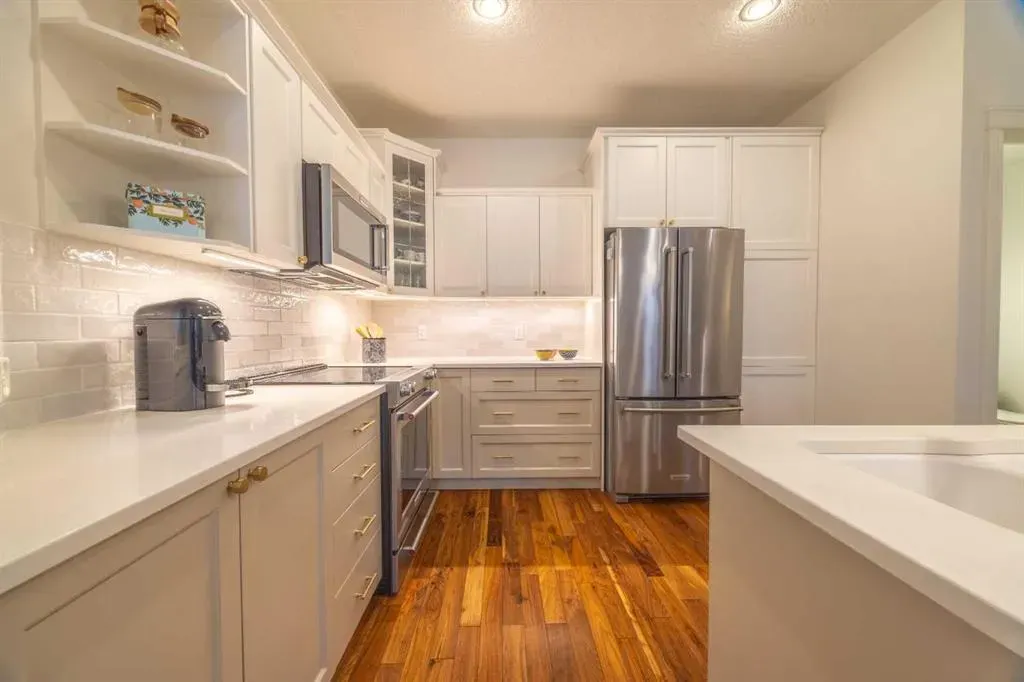 3423 5 Avenue NW, #2
