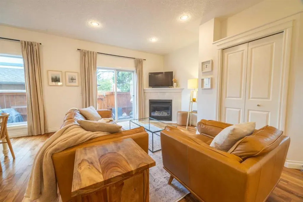 3423 5 Avenue NW, #2