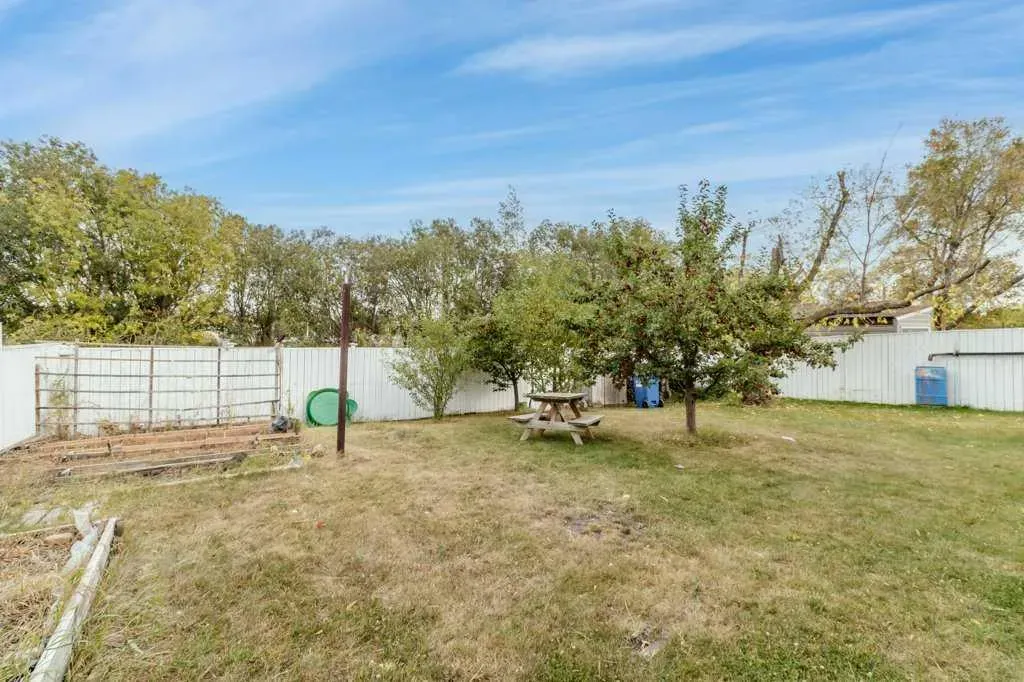 59 Nyman Crescent