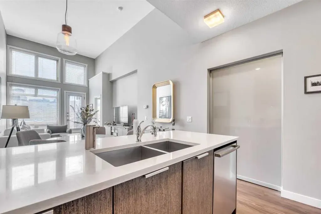 823 5 Avenue NW, #417