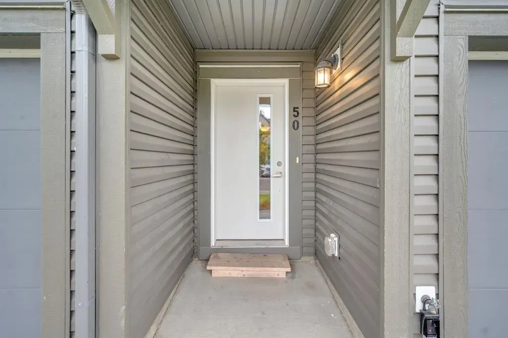 50 Copperstone Common SE