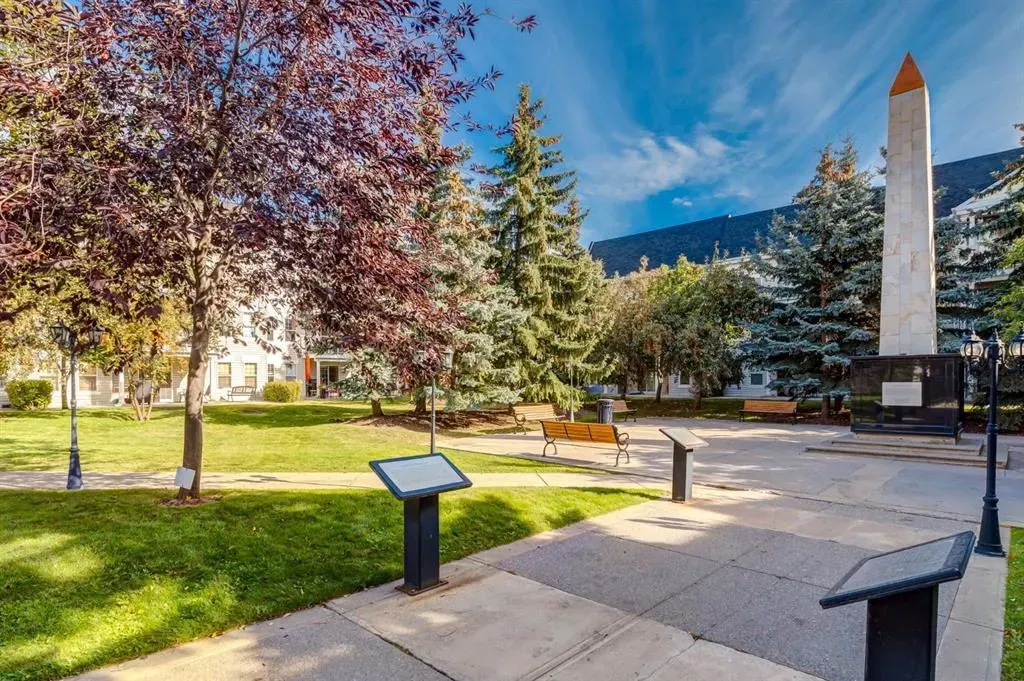 2233 34 Avenue SW, #216