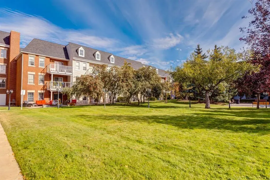 2233 34 Avenue SW, #216
