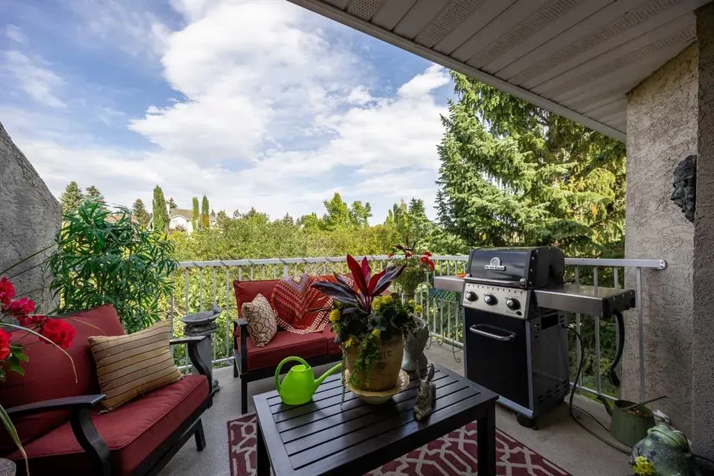 75 Christie Gardens SW