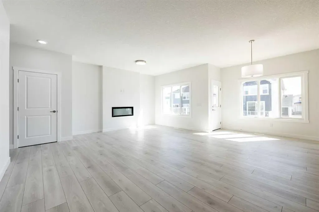 145 Sunstone Way