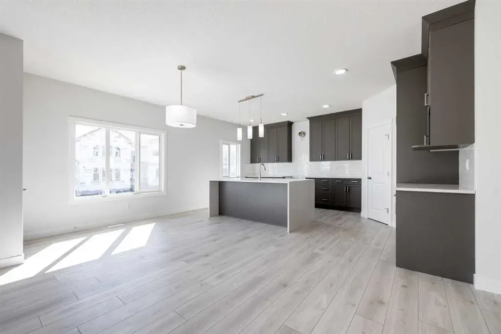 145 Sunstone Way