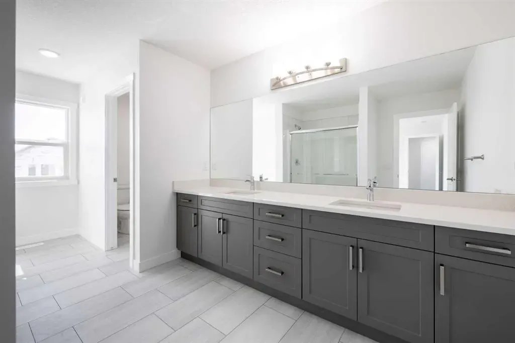145 Sunstone Way