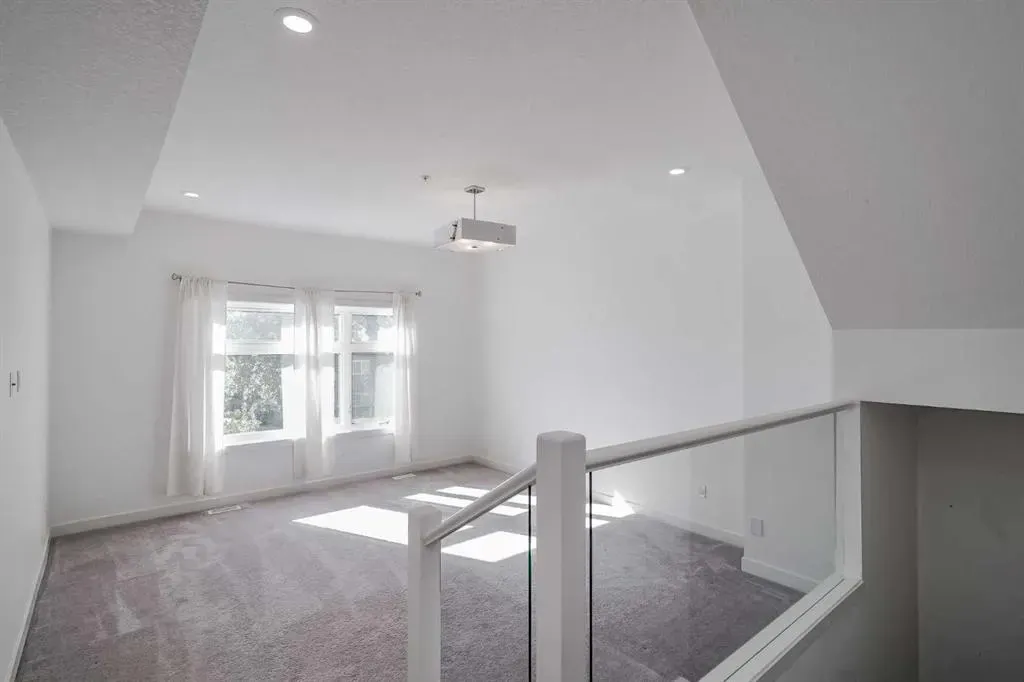 1632 20 Avenue NW, #109