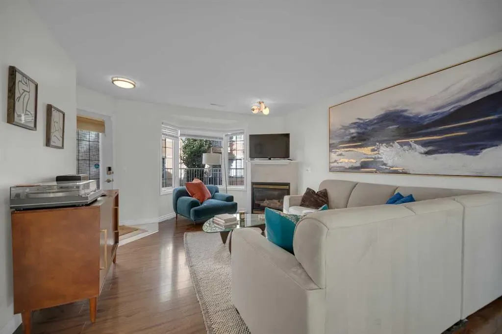 2208 29 Street SW, #2