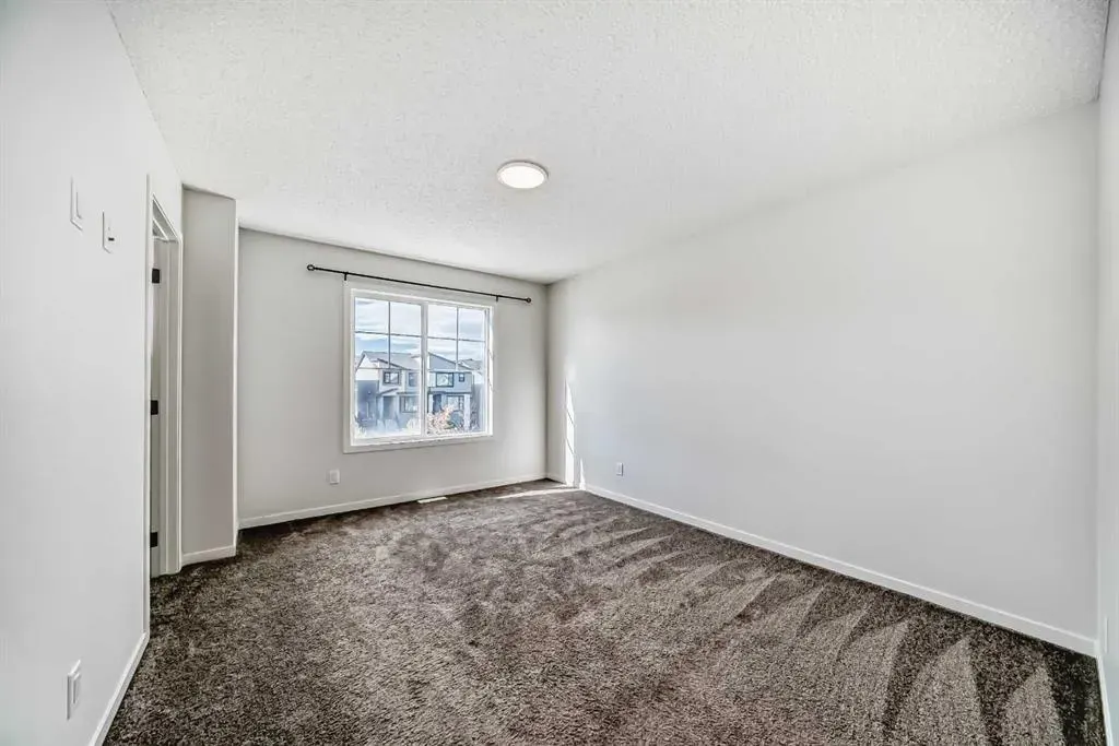 36 Edith Gate NW