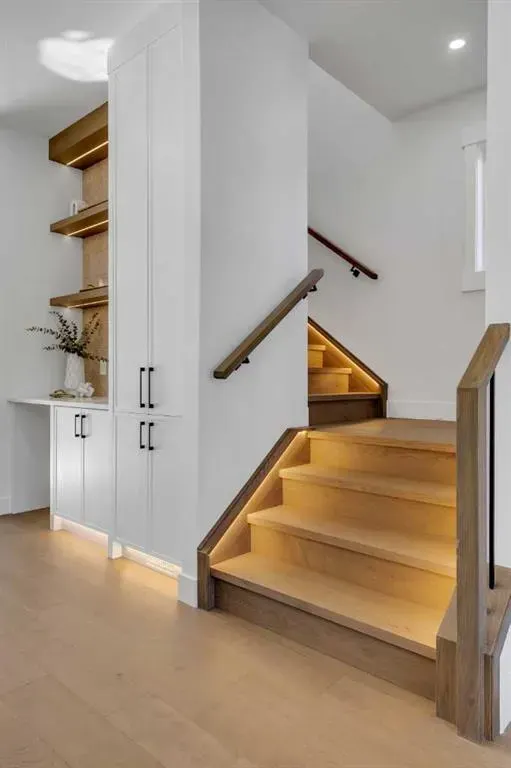 2715 Cochrane Road NW