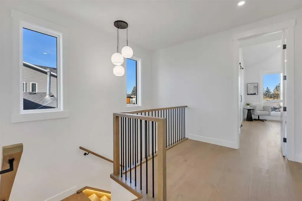 2715 Cochrane Road NW