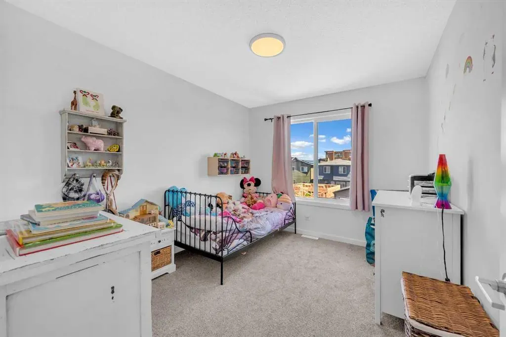 18 Wolf Creek Rise SE