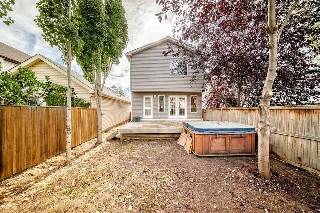 143 Auburn Bay Heights SE