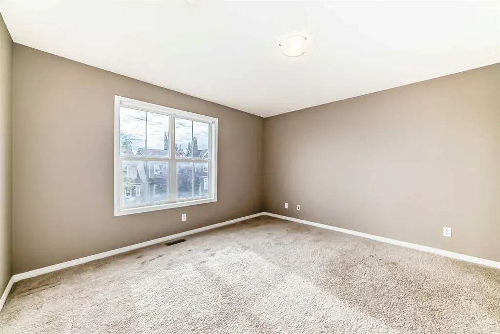 143 Auburn Bay Heights SE