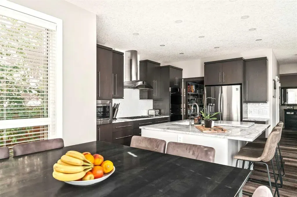 233 Aspen Stone Place SW