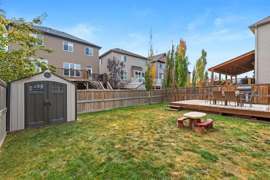 2938 Chinook Winds Drive SW