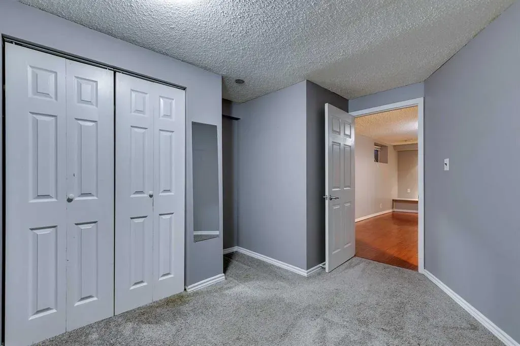 100 Allandale Close SE