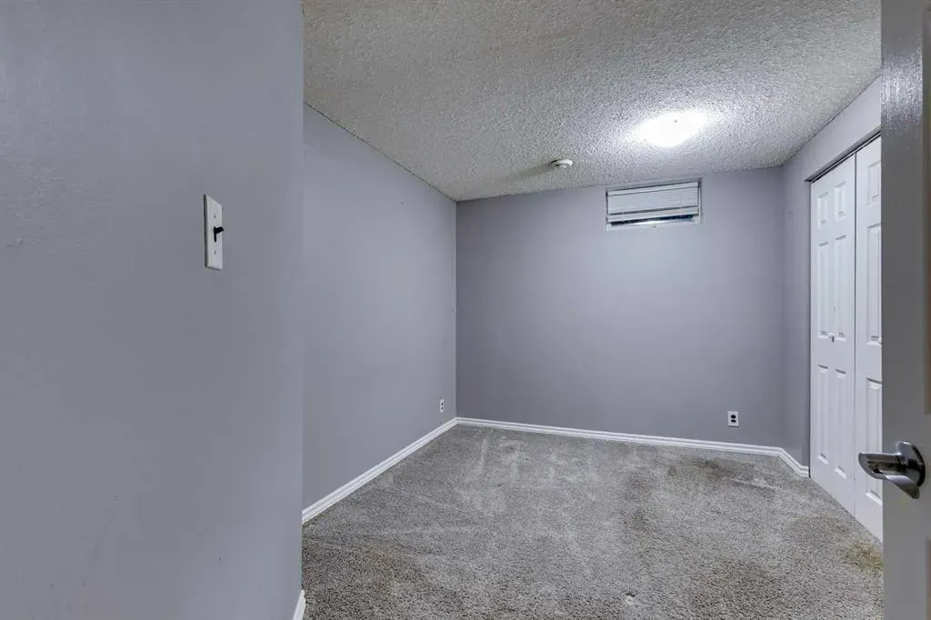 100 Allandale Close SE