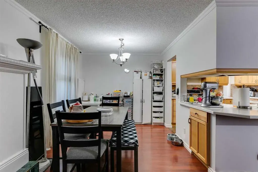 100 Allandale Close SE