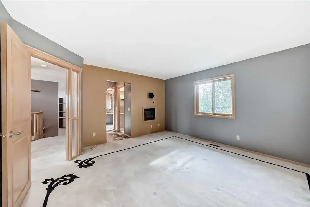 135 Canterbury Court SW