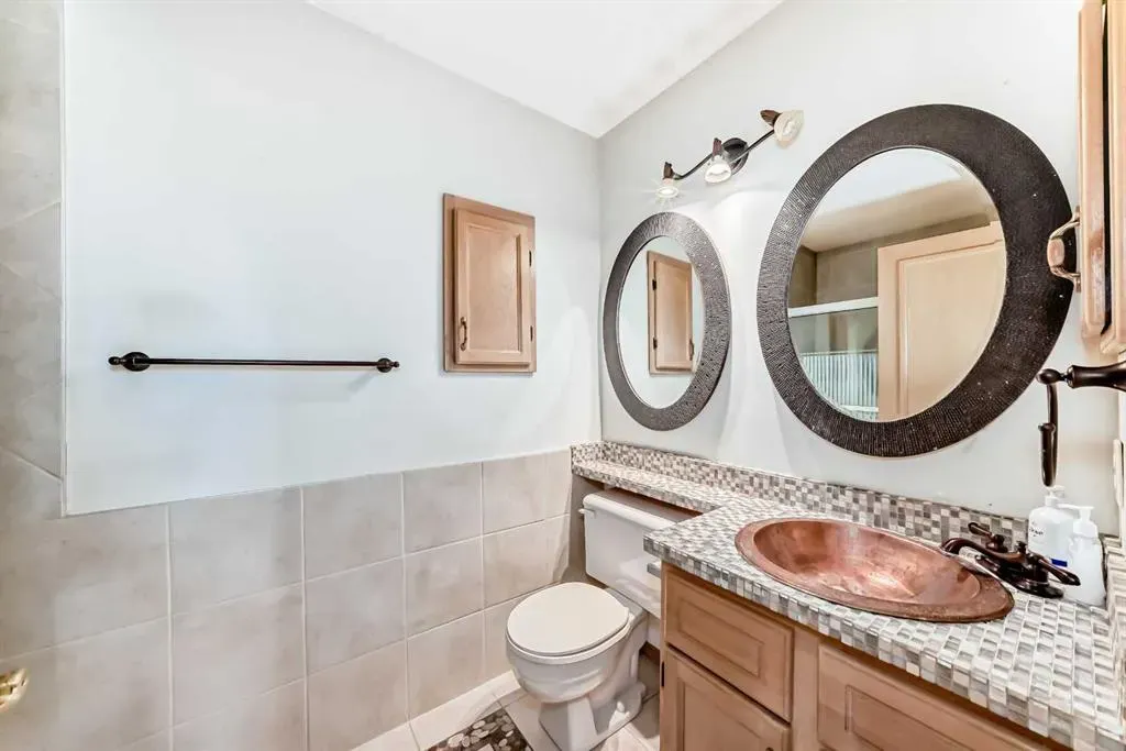 135 Canterbury Court SW