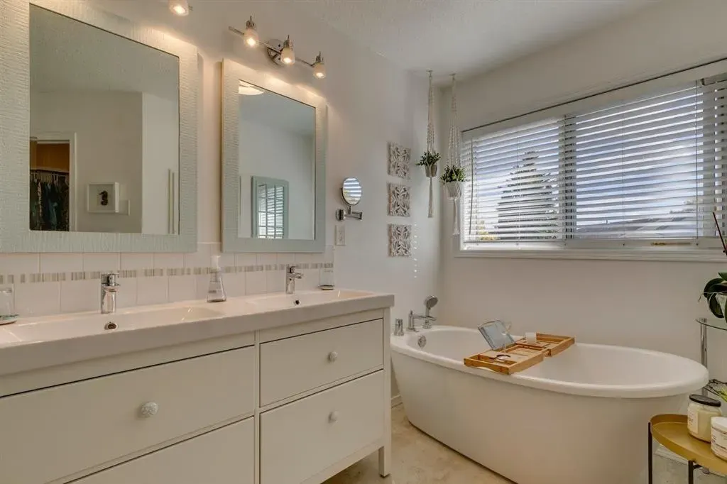1145 Sunlake Link SE