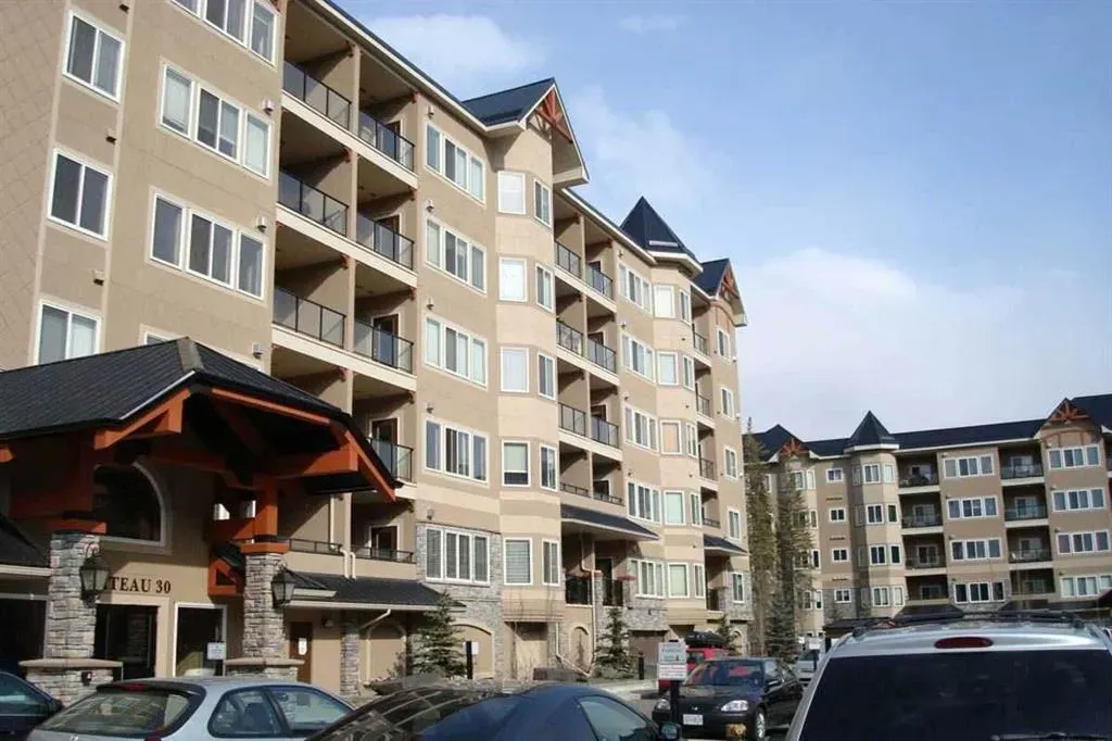 30 Discovery Ridge Close SW, #518