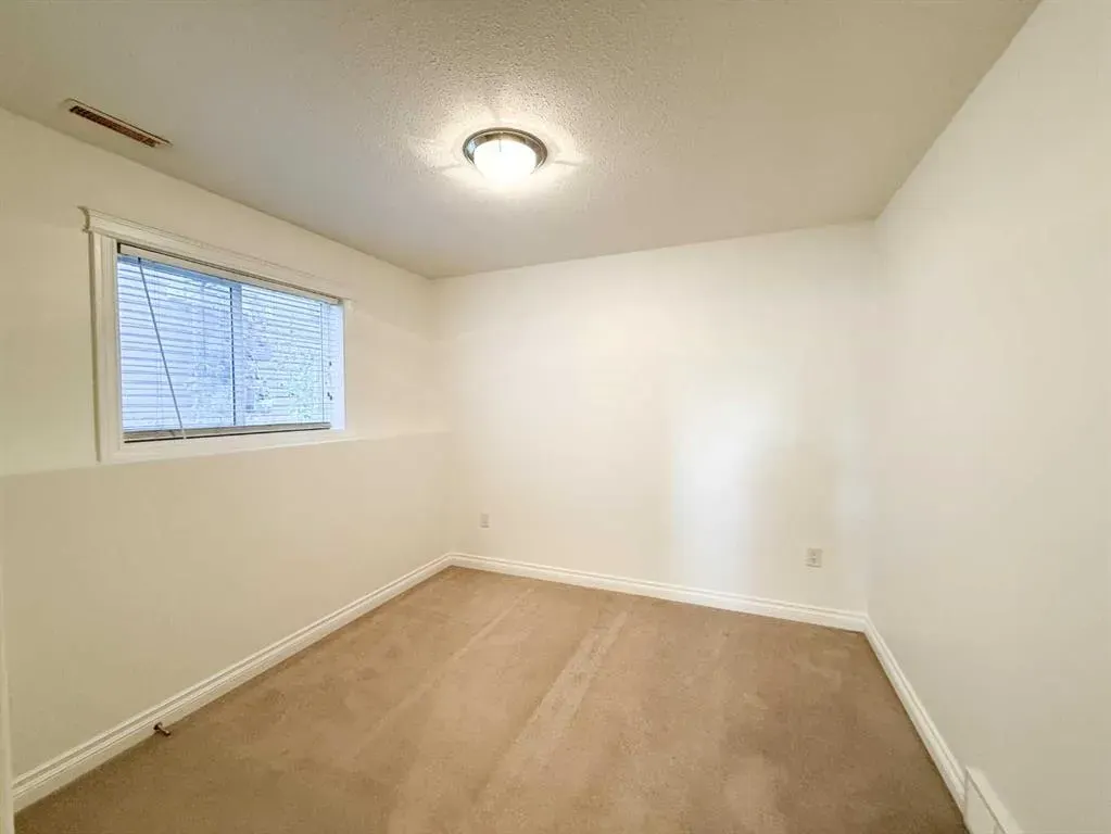 4833 52 Street, #201