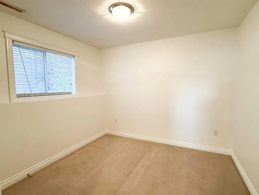4833 52 Street, #201