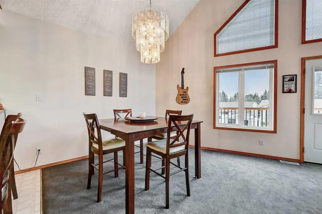 10816 STERN CRES