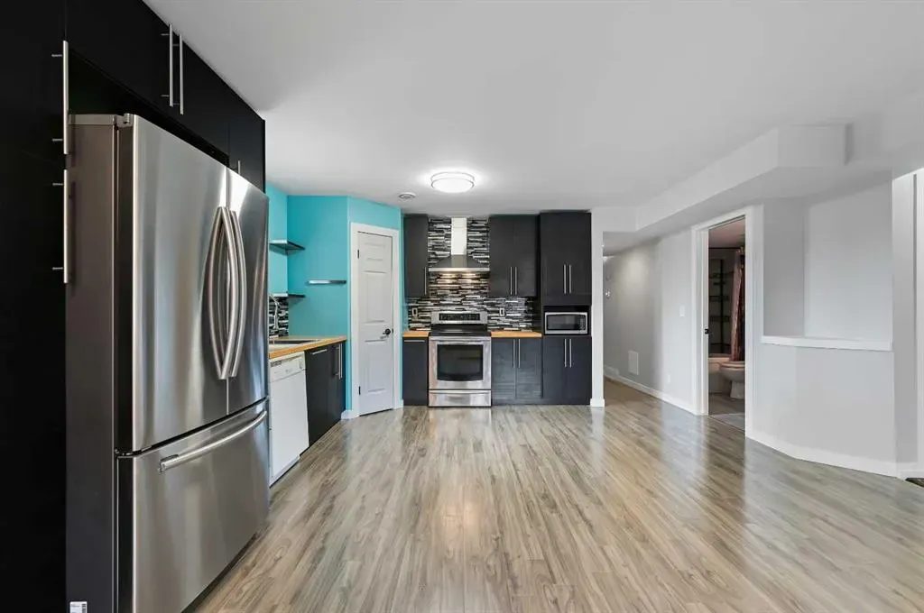 1723 37 Street SE, #201