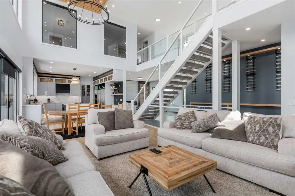 13 Calterra Court
