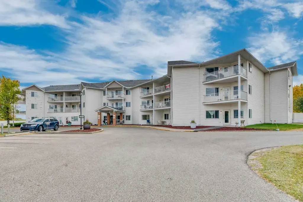 3 Parklane Way, #102