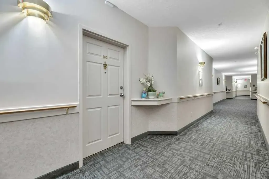 3 Parklane Way, #102