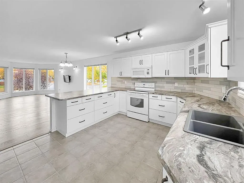 12117 Crystal Lake Drive
