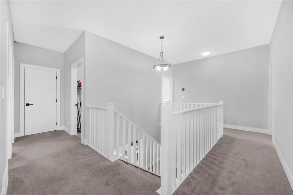 155 Carringham Way NW